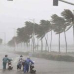 Cyclone Montha India Update 2025 storm alert with coastal map and school holiday notice
