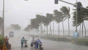 Cyclone Montha India Update 2025: IMD Alerts, School Holidays & Safety Measures